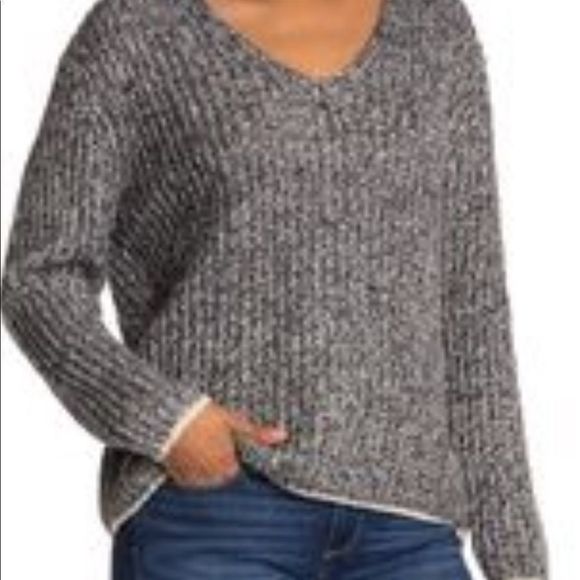 LINE - Chunky Knit Celestial Grey V-Neck Sweater - size M - Picture 3 of 10
